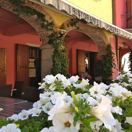 Albergo Ristorante La Rocca フィレンツオーラ エクステリア 写真