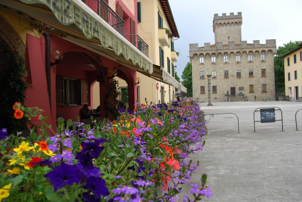 Albergo Ristorante La Rocca フィレンツオーラ エクステリア 写真